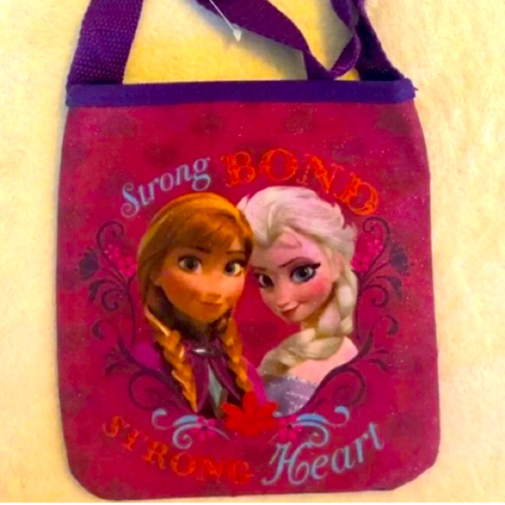 NWOT Disney Frozen Crossbody “ Strong Bond,Strong Heart “ Canvas Handbag